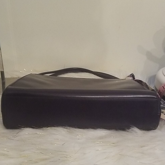 Prada Bag - Picture 3 of 12